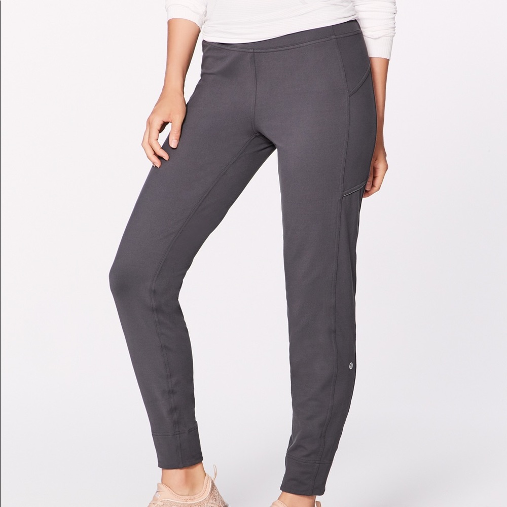 Joggers by Lululemon size 6